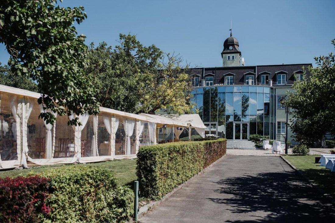 Kastiel Agatka Hotel Chorvatsky Grob Exterior photo